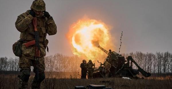 مستشار سابق للبنتاغون يؤكد إمكانية إنهاء حرب أوكرانيا بمكالمة هاتفية واحدة